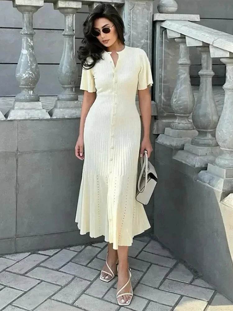 Elegant Knitted Dress - Avelora