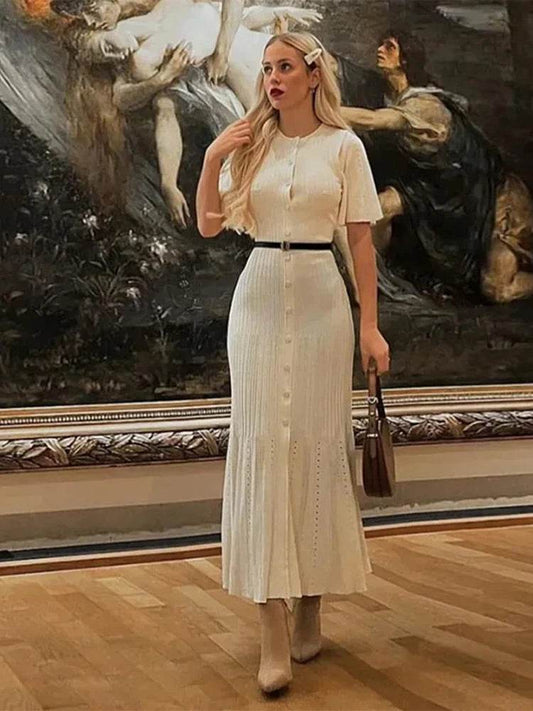 Elegant Knitted Dress - Avelora